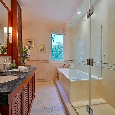 Moscu 13 Comfortable Villa Marbella