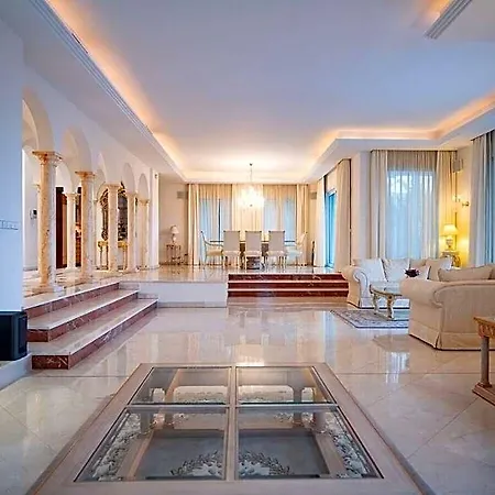 Villa Moscu 13 Comfortable *