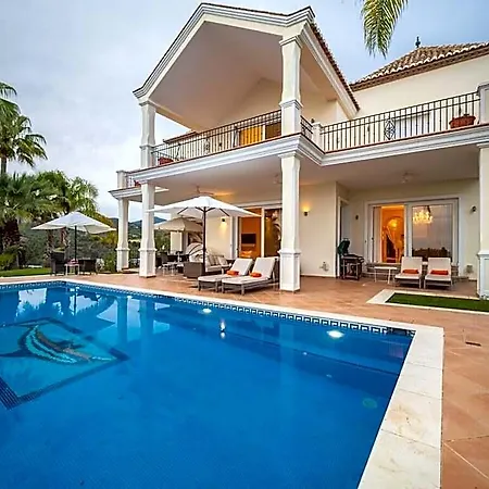 Villa Moscu 13 Comfortable Marbella