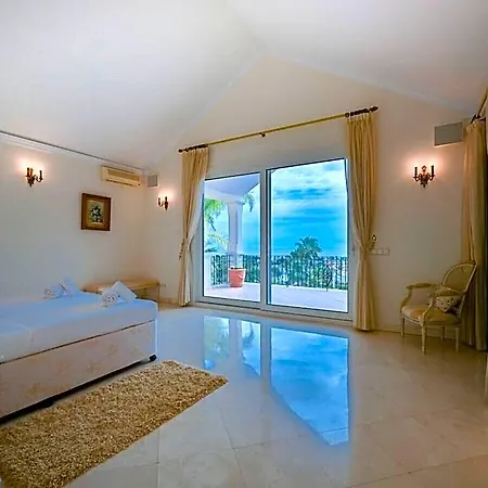 Moscu 13 Comfortable Villa