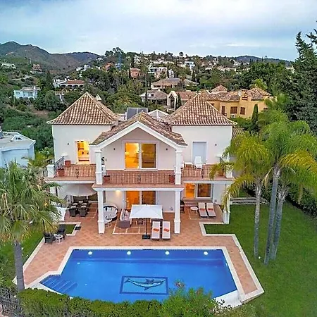 Moscu 13 Comfortable * Marbella